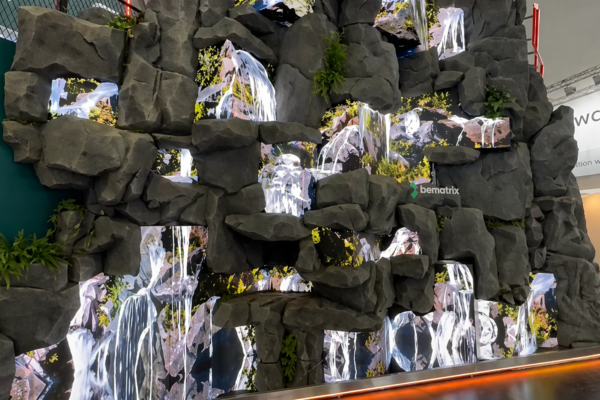 invisible experience in retail with immersive and sensory design