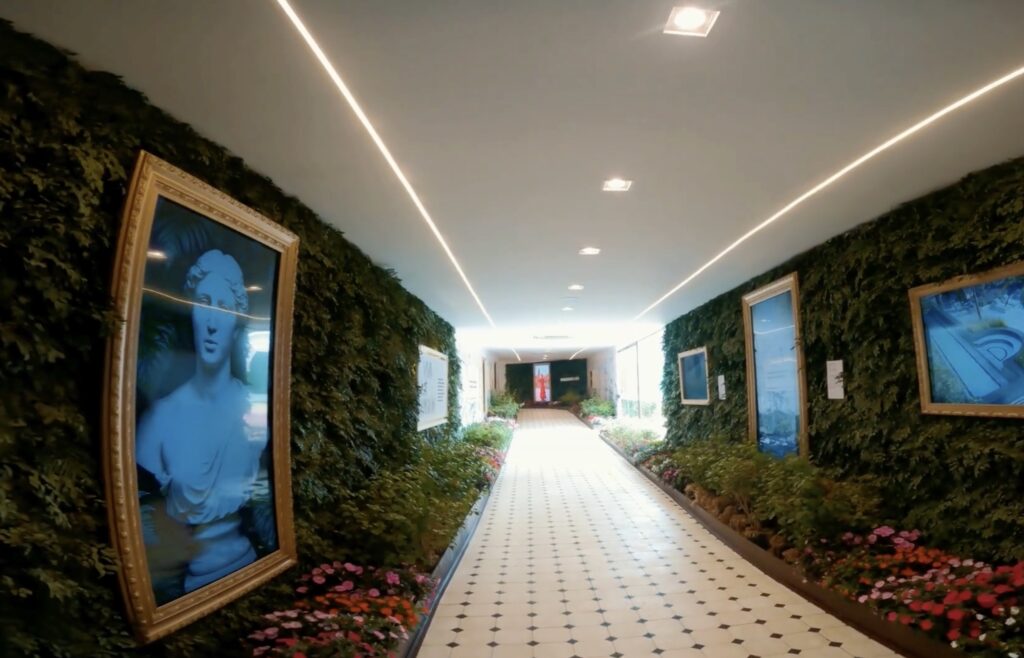 experiência sustentável no PDV com design biofílico e ambiente de varejo integrado à natureza